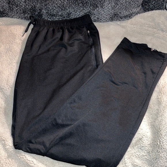 Umbro Reflective Warmups, Large - Picture 1 of 7